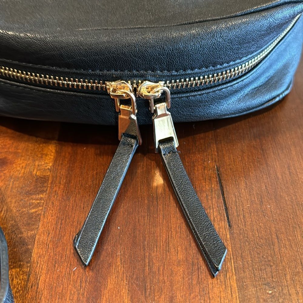 Antik Kraft Black Faux Leather Crossbody Bag | Adjustable Strap Zip Flap Purse - Picture 4 of 13